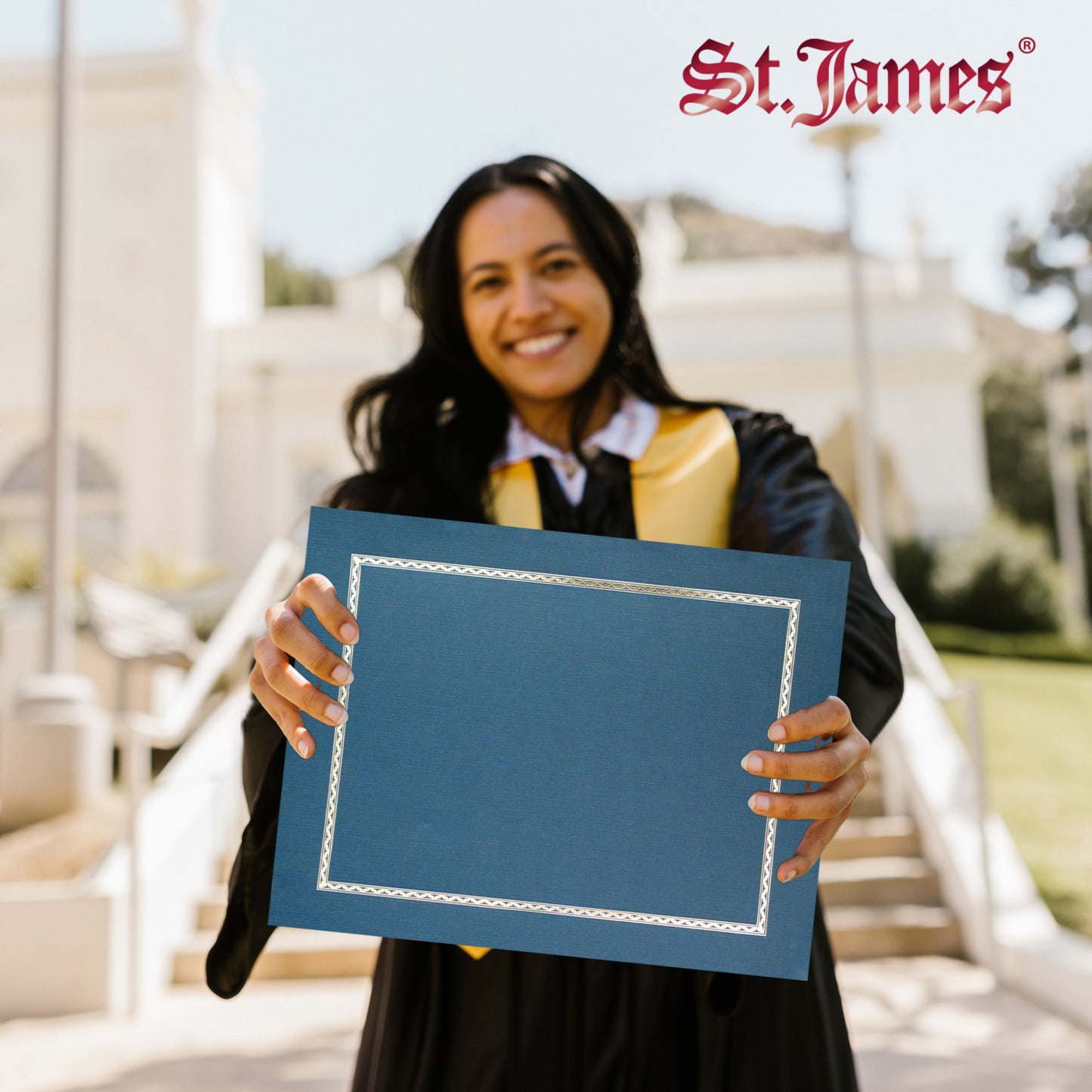 Porte-certificats/couvertures de documents/porte-diplômes St. James®, bleu marine, bordure en feuille d'argent, finition lin, paquet de 5, 83847